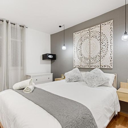 Urbanchicmalaga 2Bedroom Oasis In Historic Malaga Centre المظهر الخارجي الصورة