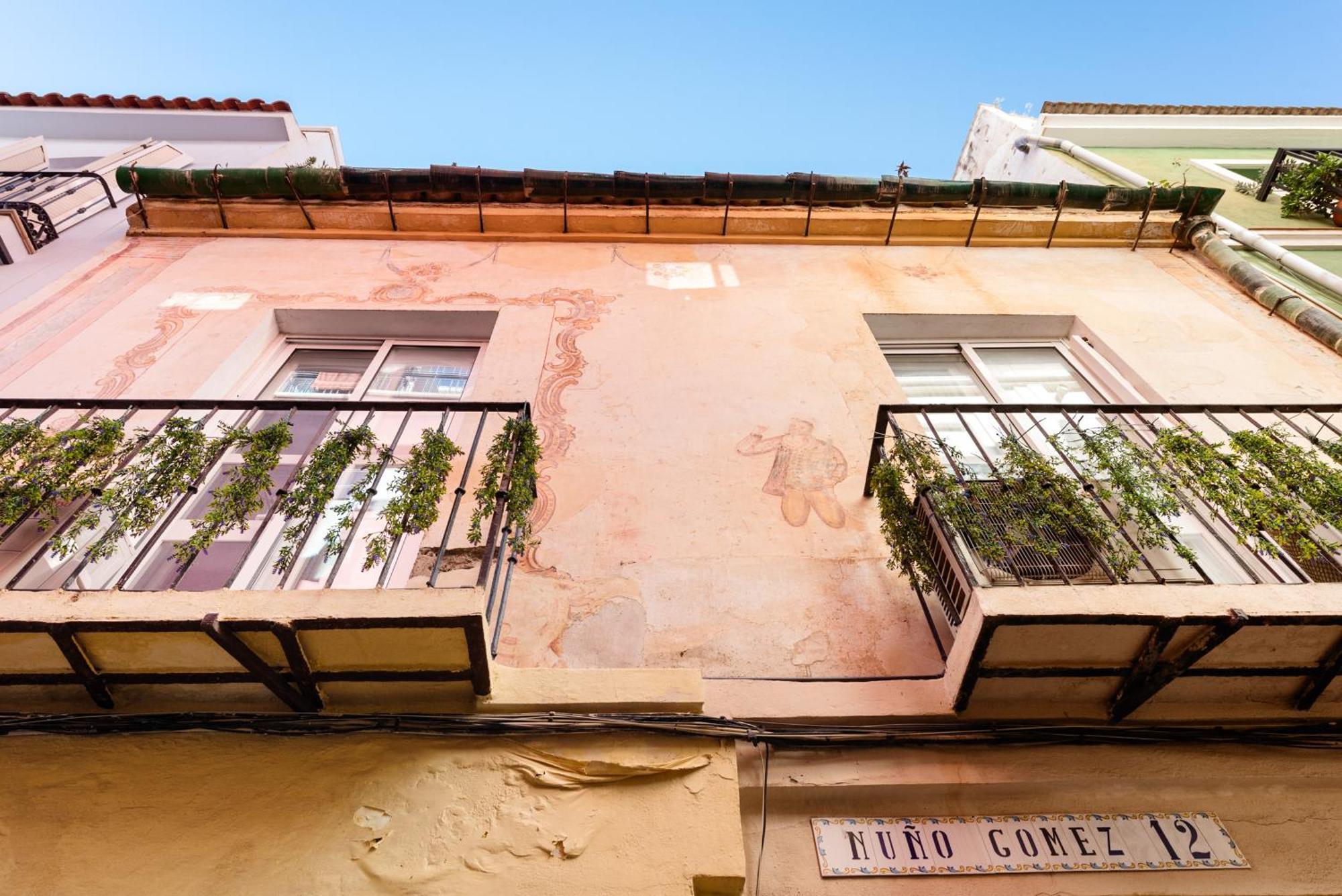 Urbanchicmalaga 2Bedroom Oasis In Historic Malaga Centre المظهر الخارجي الصورة